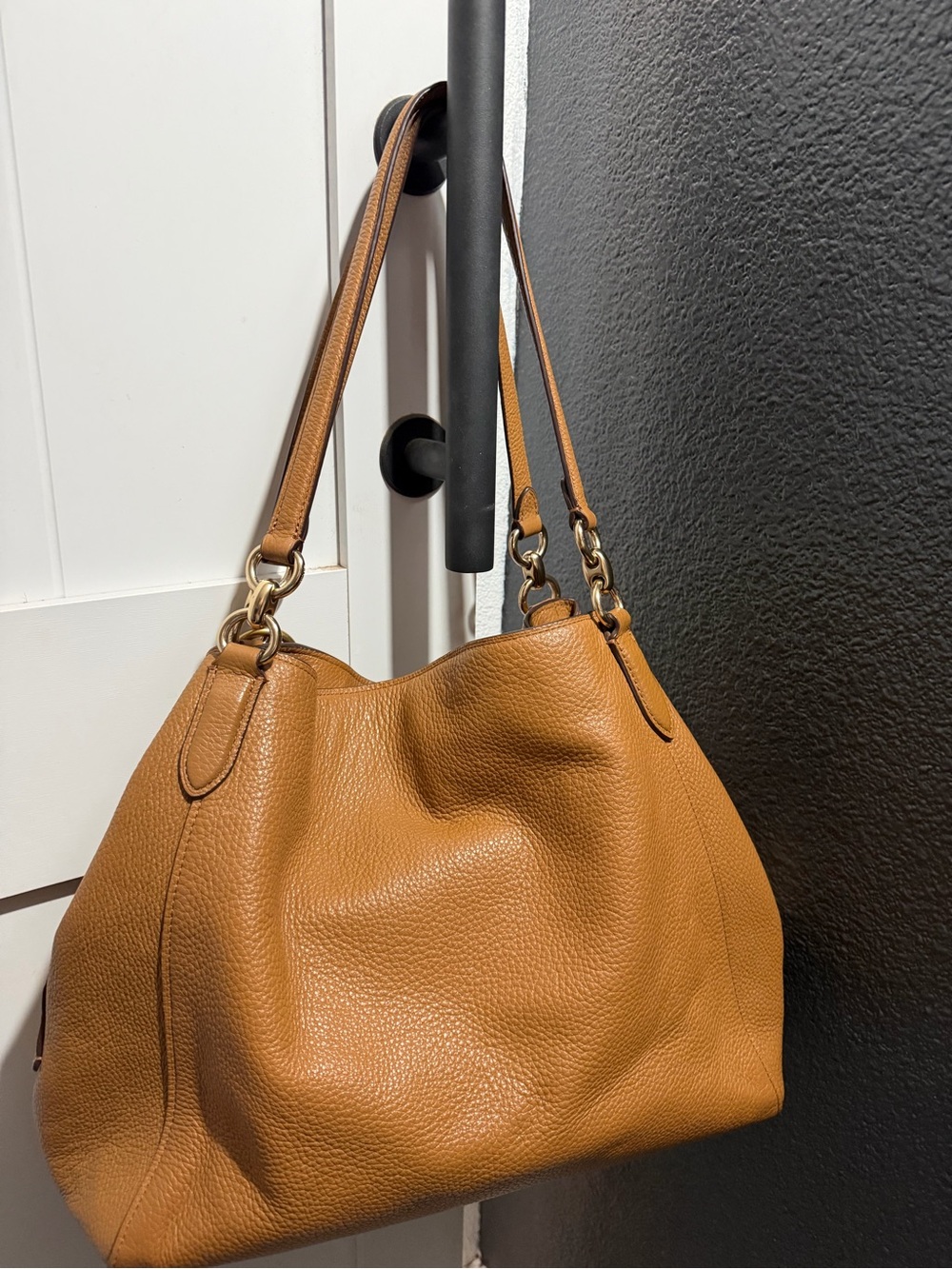 Coach Tan Pebbled Leather Shoulder Bag with Floral Charm - Picture 2 of 16